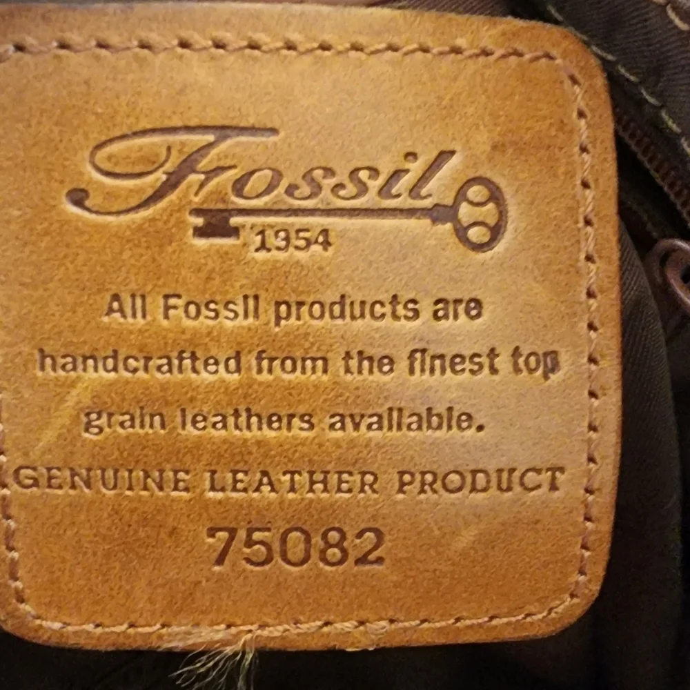 Fossil stylish brown